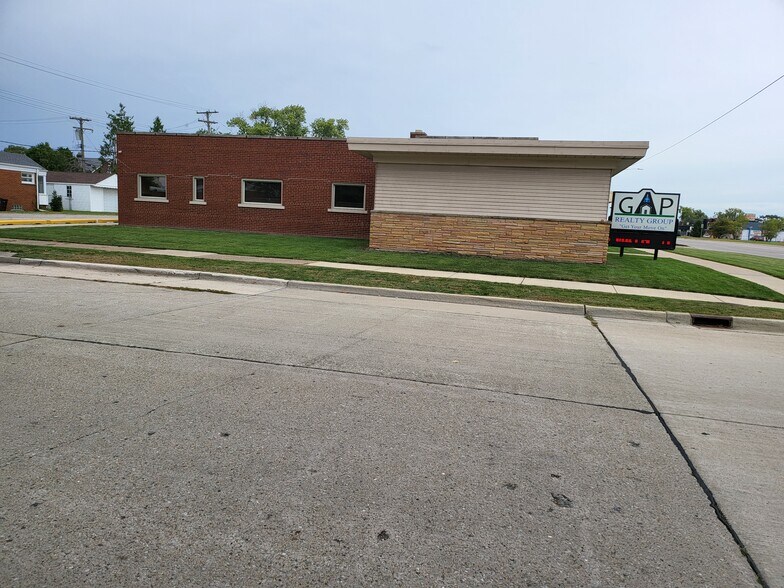 More Photos Of 12170 Fort St, Southgate Office For Sale