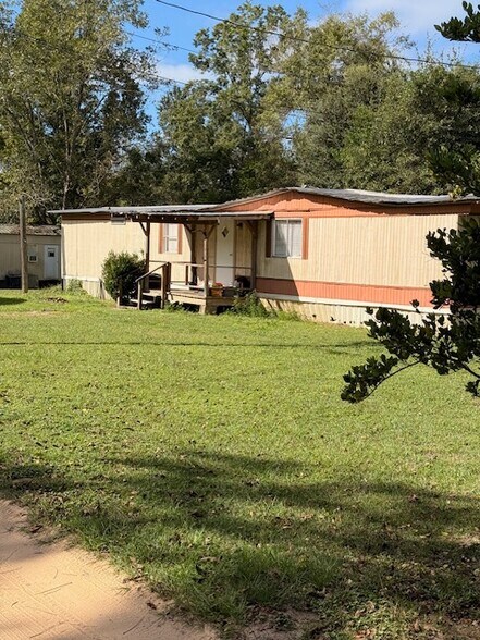 More Photos Of Warren Cir, Grand Ridge Multifamily For Sale