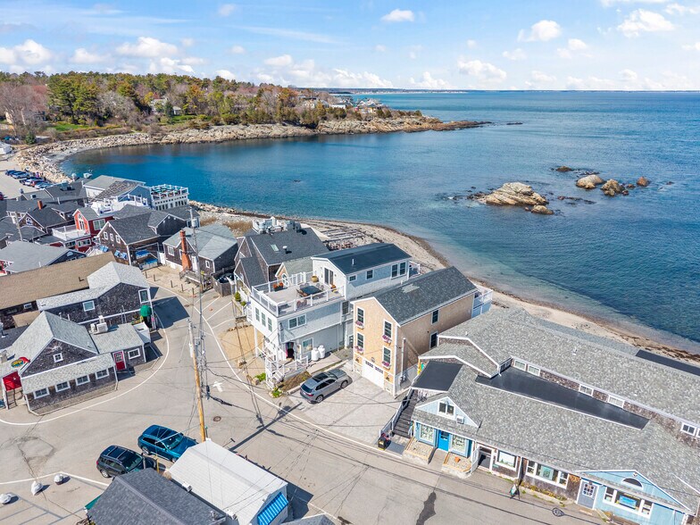 More Photos Of 113 113, 115 & 117 Perkins Cove, Ogunquit General Retail For Sale