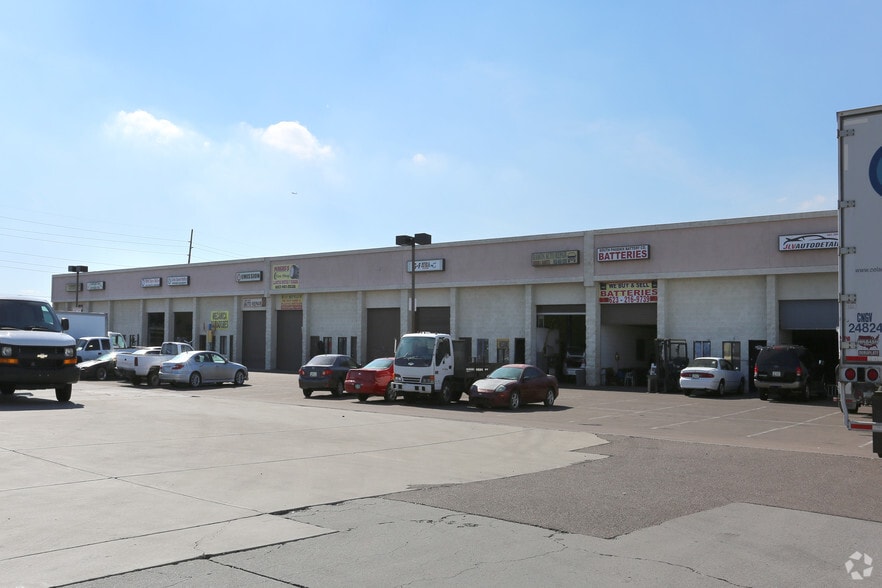 Primary Photo Of 2718 W McDowell Rd, Phoenix Service For Lease