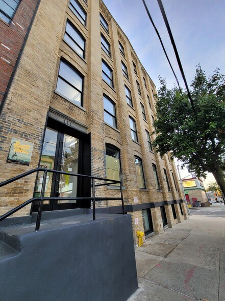 More Photos Of 111 Bruckner Blvd, Bronx Office For Lease