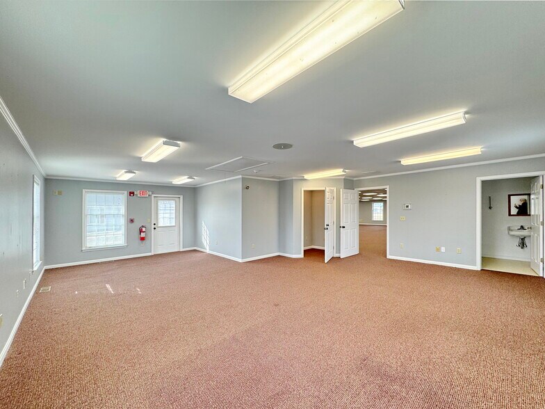 More Photos Of 18119 N Sussex Hwy, Bridgeville Office For Sale