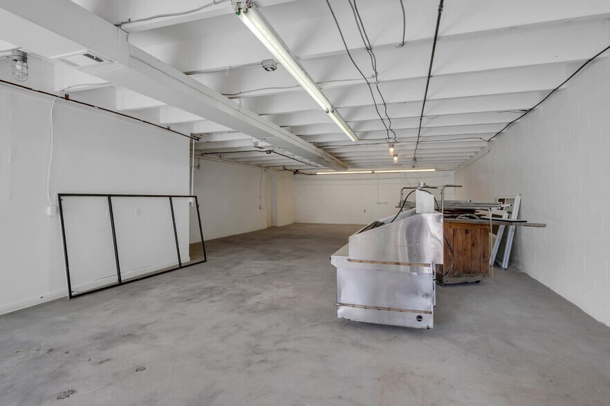 More Photos Of 1404-1406 McGavock Pike, Nashville General Retail For Lease