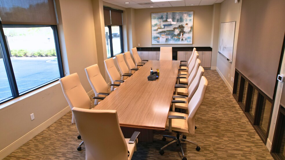 More Photos Of 4850 Northshore Ln, North Little Rock Office For Sale