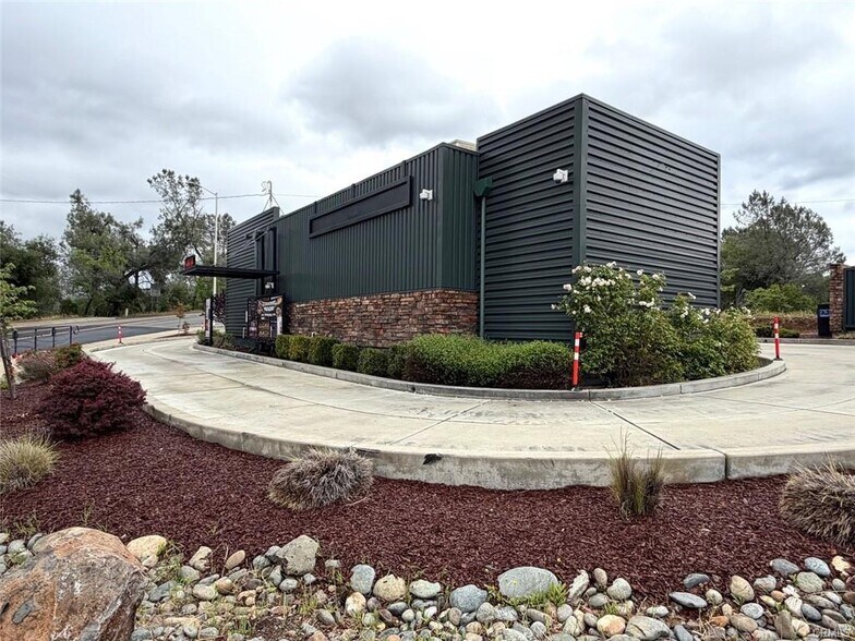 More Photos Of 1355 Washington Ave, Oroville Fast Food For Sale