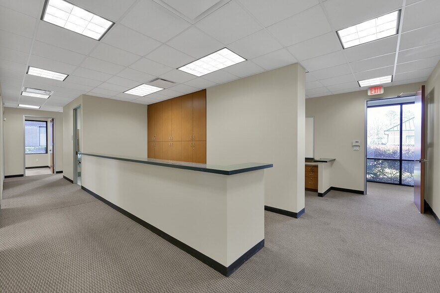 More Photos Of 1125 Cypress Station Dr, Houston Medical For Sale