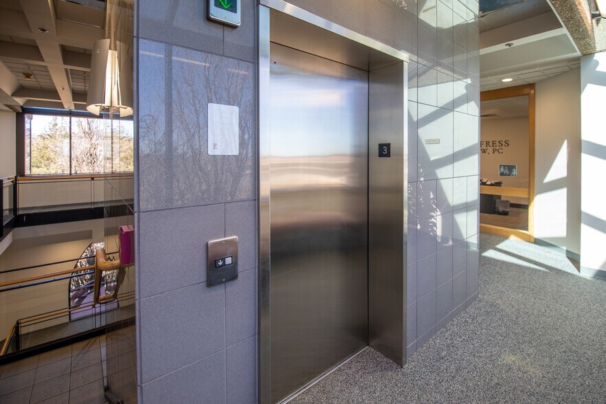 More Photos Of 1790 38th St, Boulder Office For Lease