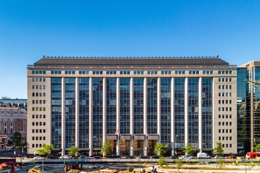 More Photos Of 1300 I St NW, Washington Office For Lease