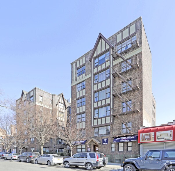 Primary Photo Of 3755 77th St, Jackson Heights Apartments For Lease