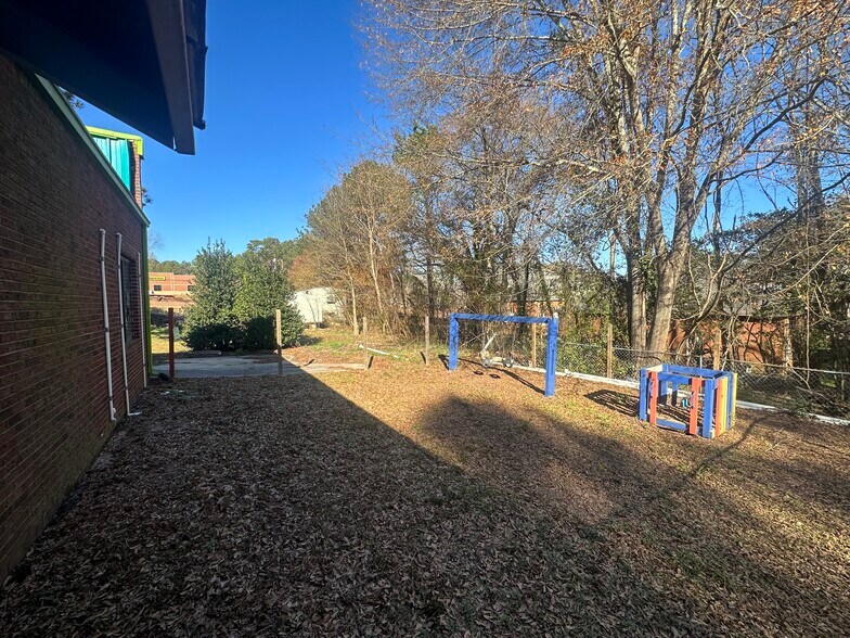 More Photos Of 106 Commerce St, Fayetteville Daycare Center For Sale