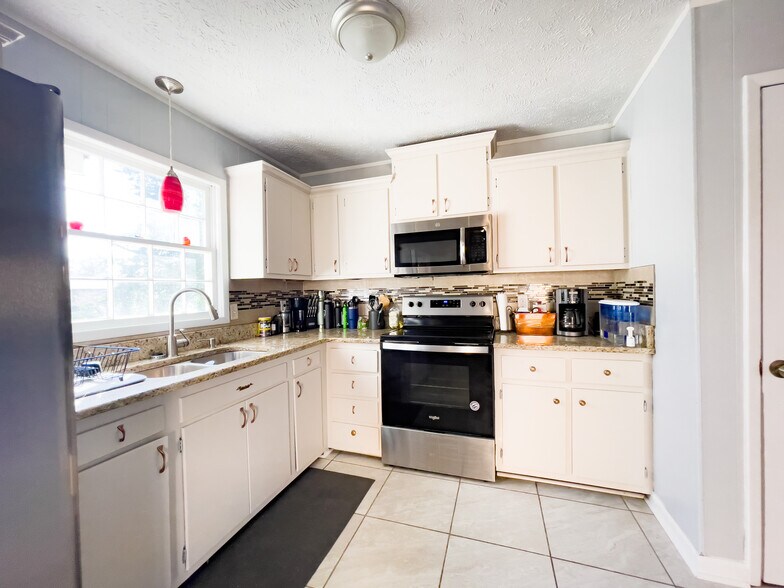 More Photos Of 3873 Cumberland Rd, Fayetteville Apartments For Sale