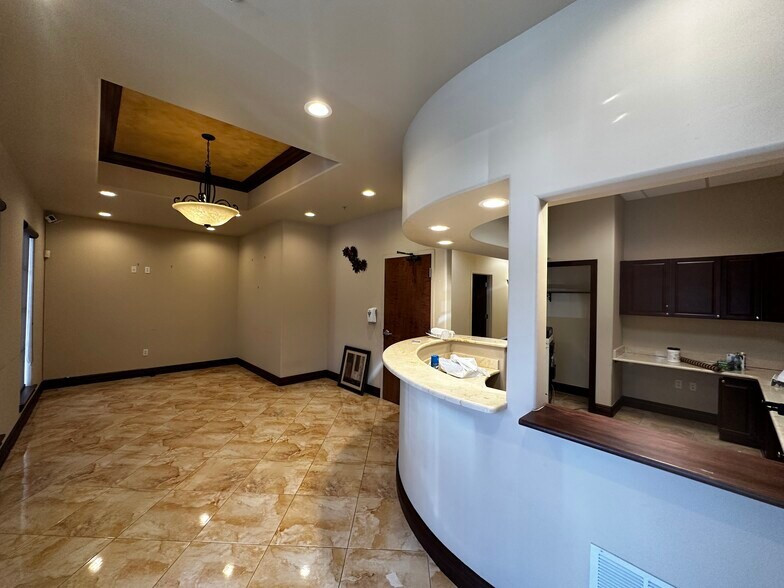 More Photos Of 14131 Metropolis Ave, Fort Myers Medical For Lease