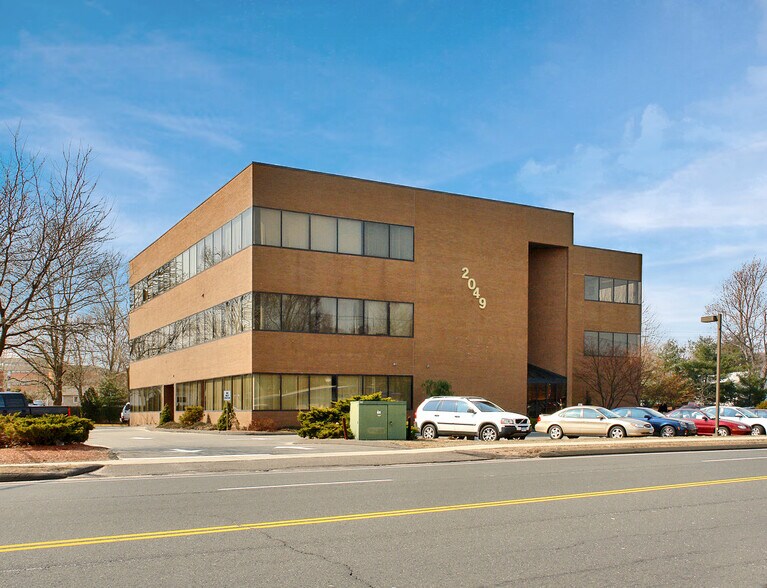 Primary Photo Of 2049 Silas Deane Hwy, Rocky Hill Medical For Sale