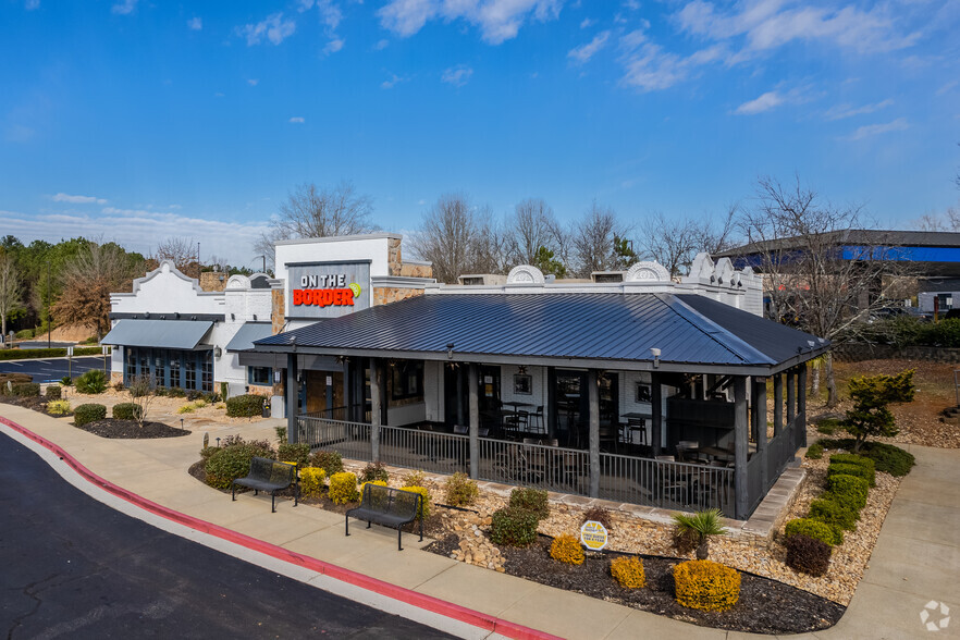 Primary Photo Of 10575 Davis Dr, Alpharetta Restaurant For Lease