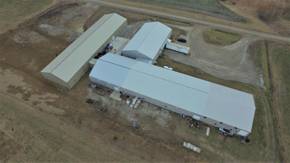 More Photos Of 9310 County Road 27, Bolckow Distribution For Lease