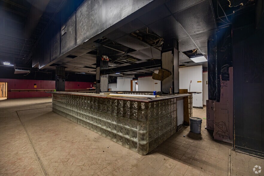 More Photos Of 6230-6360 Busch Blvd, Columbus Unknown For Lease