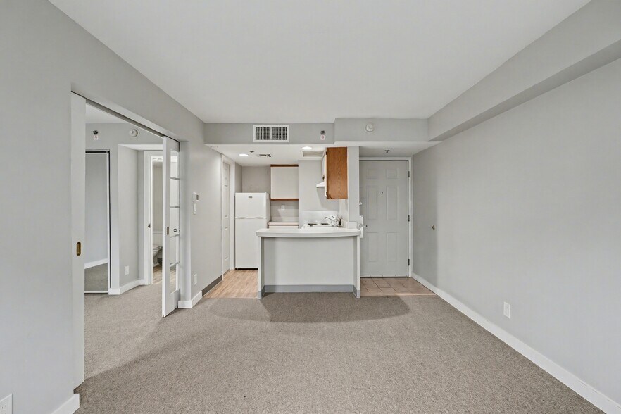 More Photos Of 390 Bee St, Meriden Apartments For Sale