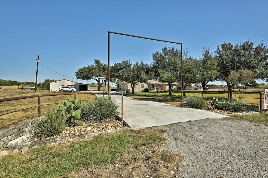 More Photos Of 9806 Schmidt Ln, Manor Land For Sale