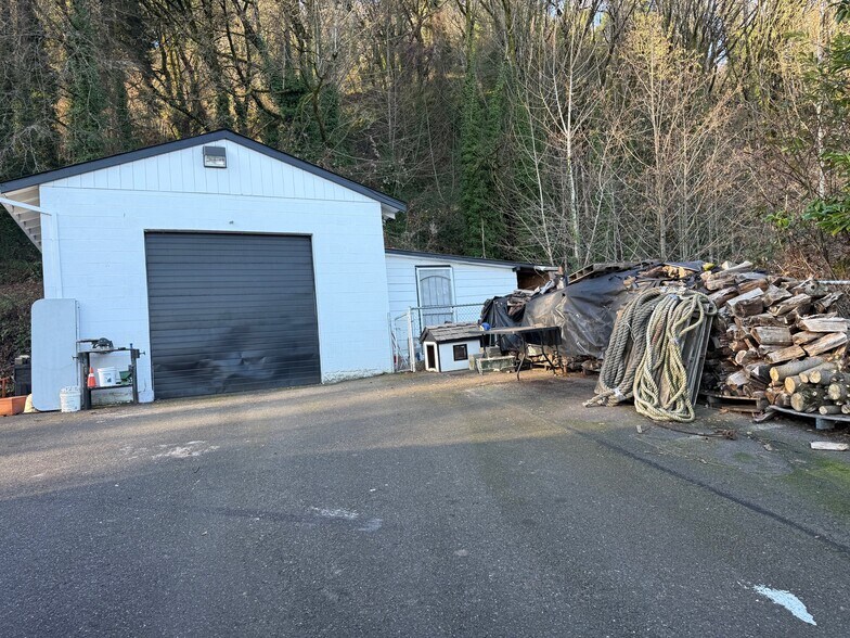 More Photos Of 5135 Nw Saint Helens Rd, Portland Office For Sale