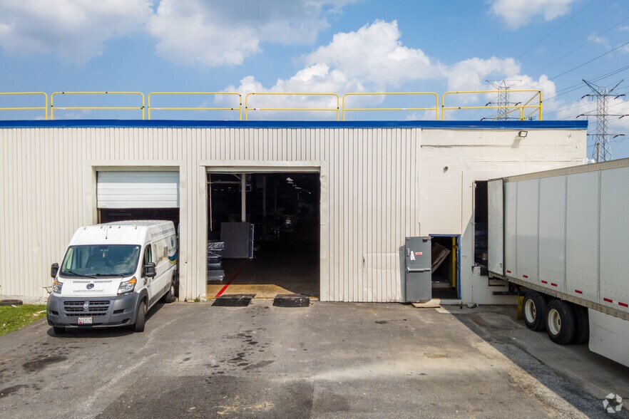 More Photos Of 4545 Annapolis Rd, Baltimore Warehouse For Lease