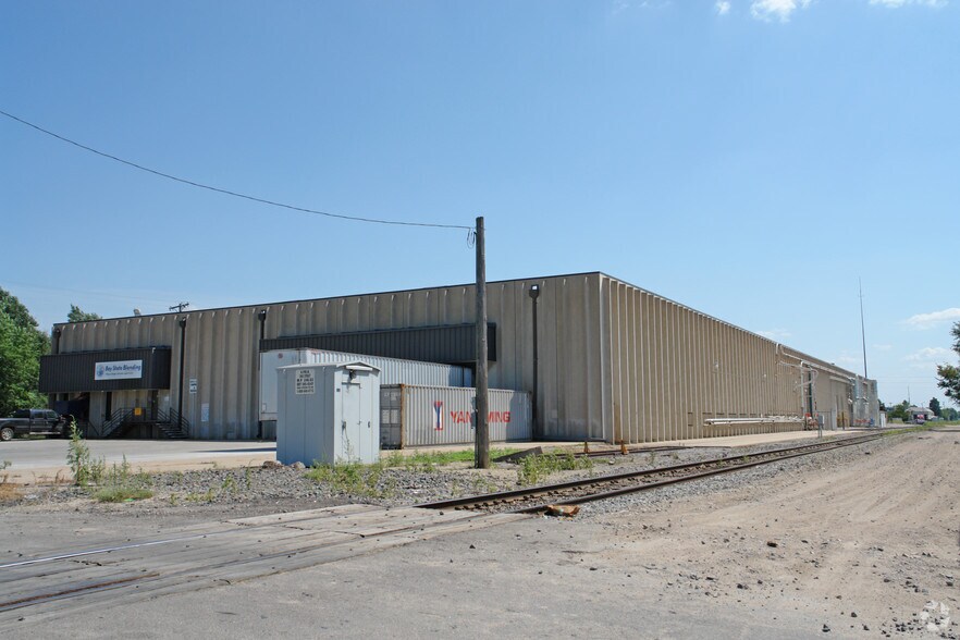 More Photos Of 816 E Funston St, Wichita Warehouse For Lease