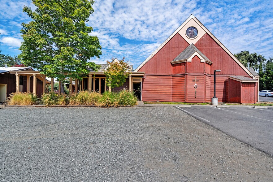More Photos Of 4930 Newanga Ave, Santa Rosa Religious Facility For Sale