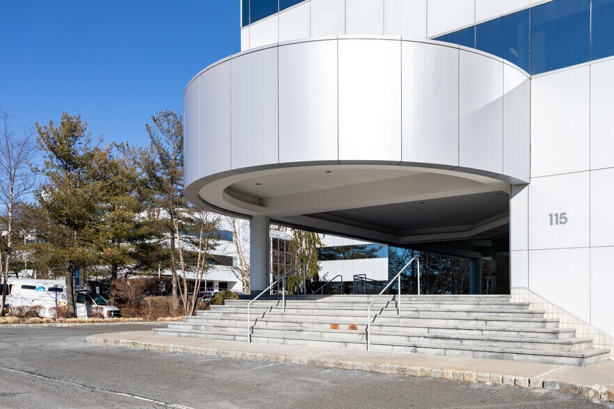 More Photos Of 115 E Stevens Ave, Valhalla Office For Lease