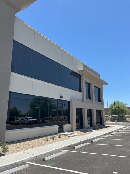 More Photos Of 1360 N Bullard Ave, Goodyear Office For Lease