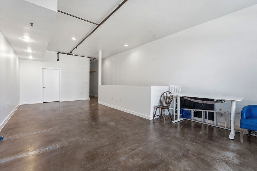 More Photos Of 1601 E Cesar Chavez St, Austin Multifamily For Sale