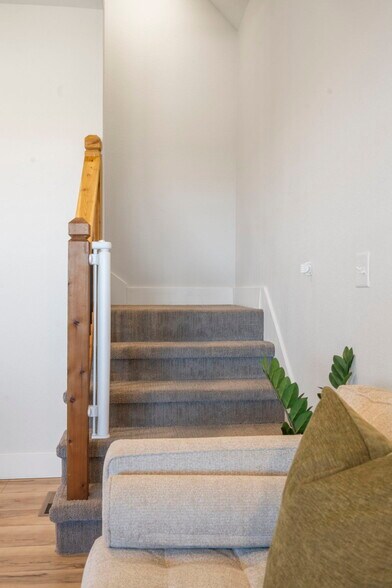 More Photos Of 129 Pioneer Peak, Kimberling City Specialty For Sale