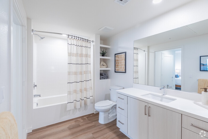 More Photos Of 1445 Town Center Dr, Chula Vista Apartments For Lease