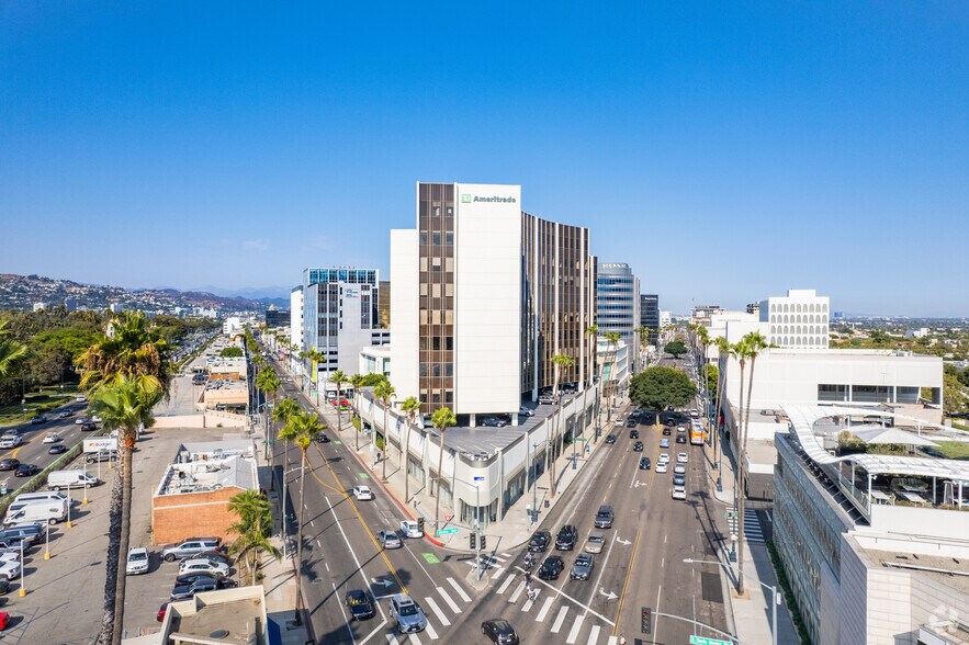 More Photos Of 433 N Camden Dr, Beverly Hills Medical For Lease