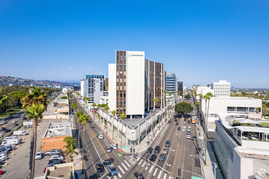 More Photos Of 433 N Camden Dr, Beverly Hills Medical For Lease