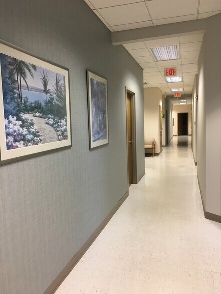 More Photos Of 900 NW 17th Ave, Delray Beach Medical For Sale