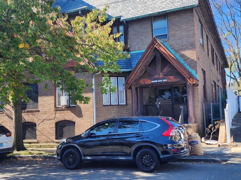 More Photos Of 433 Park Ave, Paterson Religious Facility For Sale