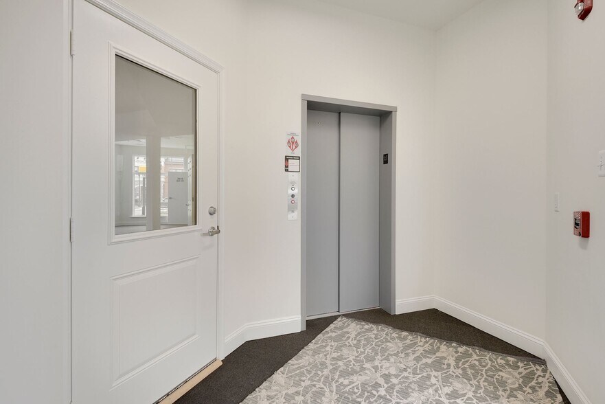 More Photos Of 3546 Worthington Blvd, Frederick Storefront Retail Office For Lease