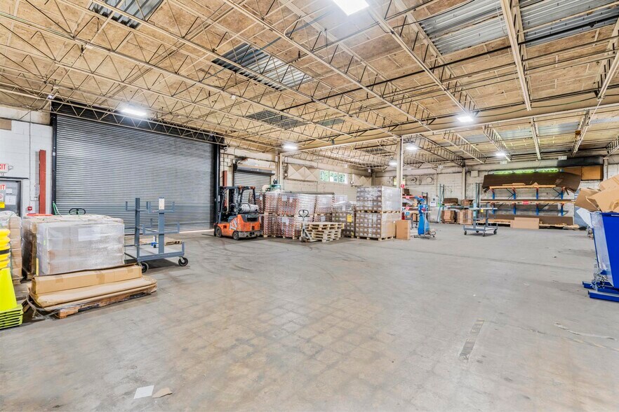 More Photos Of 80 Wampus Ln, Milford Warehouse For Lease