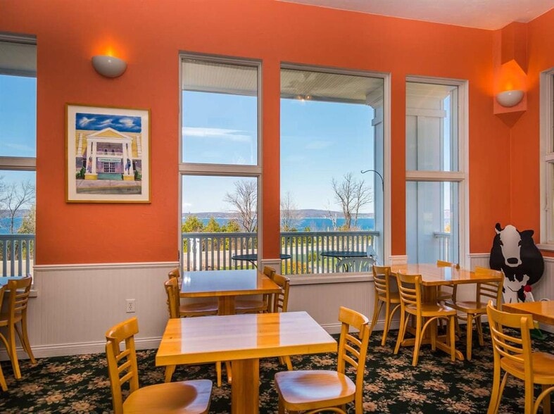 More Photos Of 2569 Charlevoix Rd, Petoskey Restaurant For Sale