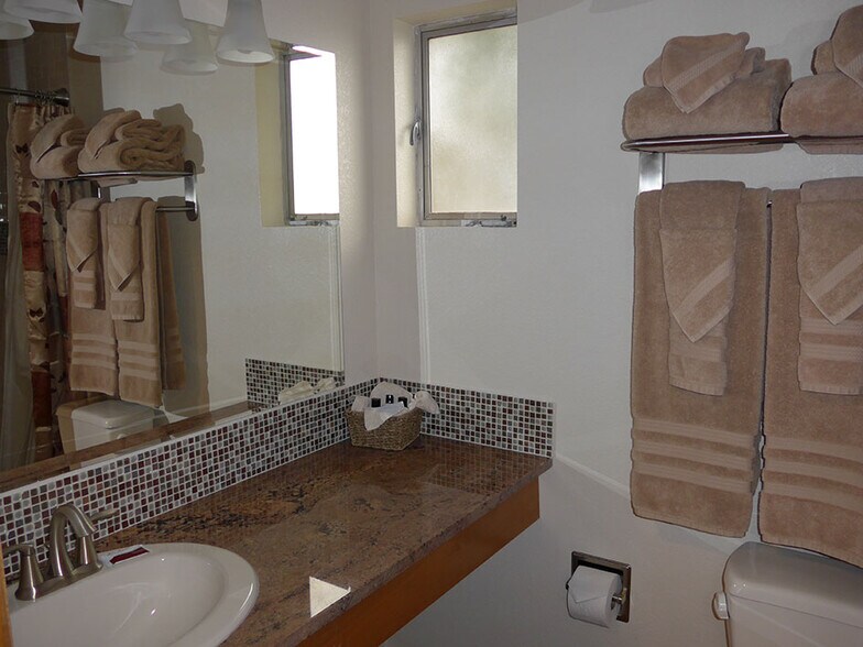 More Photos Of 56 El Paso Blvd, Manitou Springs Hotel For Sale