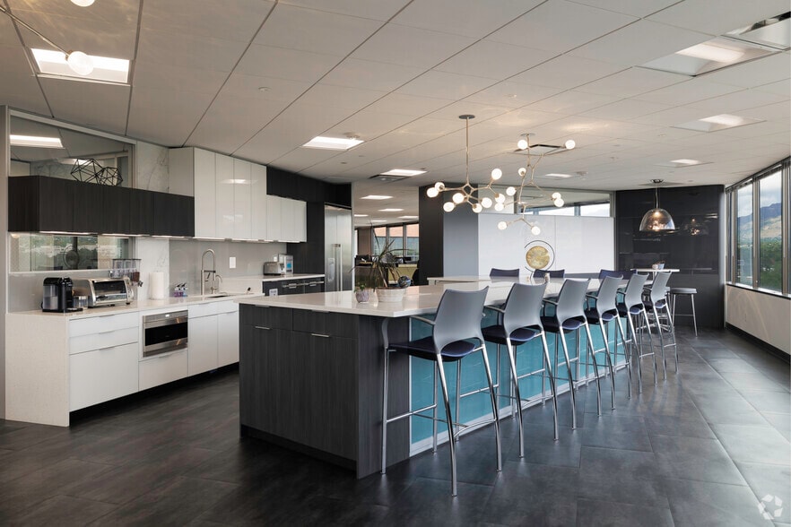 More Photos Of 3981 S 700 E, Salt Lake City Unknown For Lease