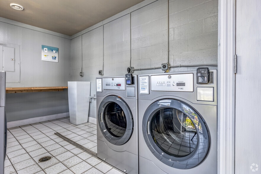 More Photos Of 785 N Osprey Ave, Sarasota Apartments For Sale