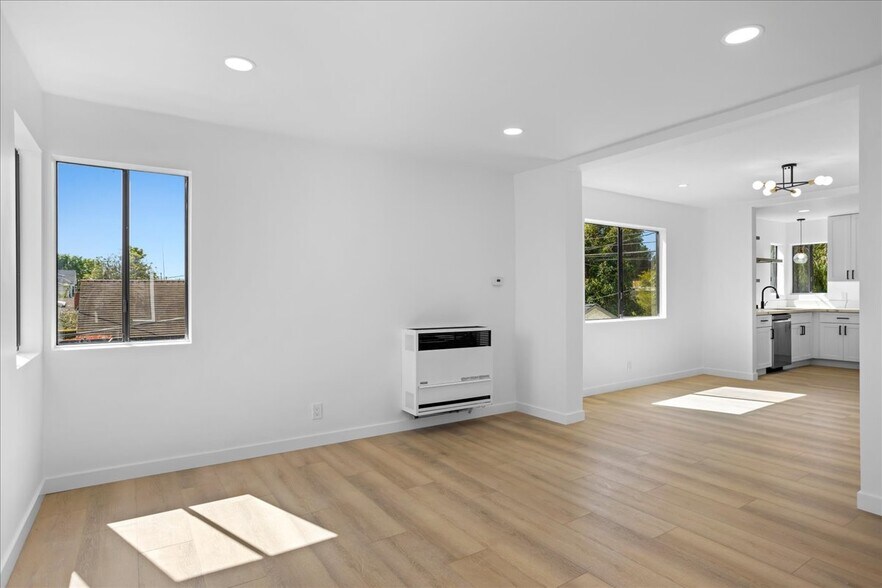 More Photos Of 2218 24th St, Santa Monica Apartments For Sale