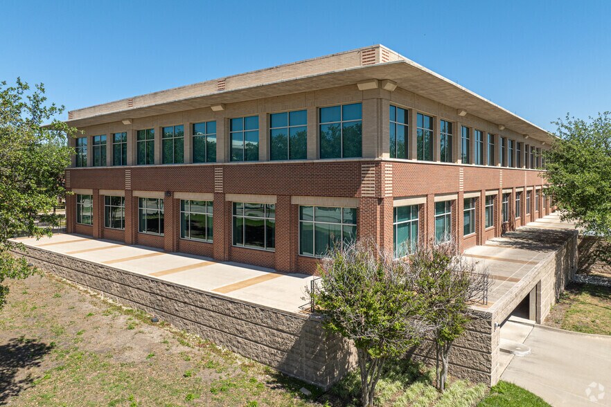 More Photos Of 5100 Legacy Dr, Plano Office For Lease