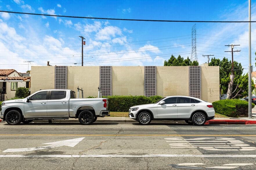 More Photos Of 3480 Live Oak St, Huntington Park Medical For Sale