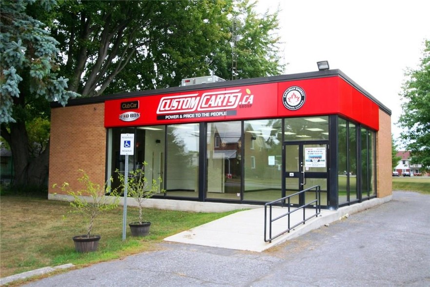 Primary Photo Of 12348 County Rd 18, South Dundas General Retail For Lease