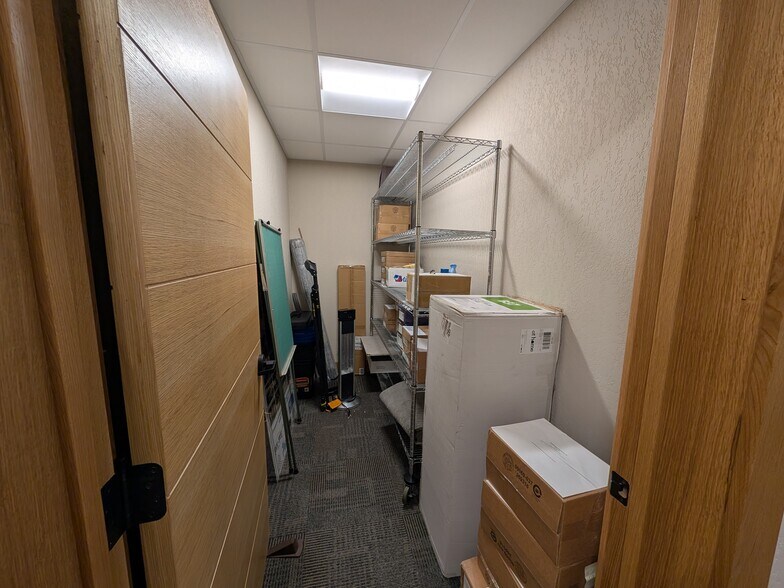 More Photos Of 5616 Third Ave, Ferndale Medical For Lease