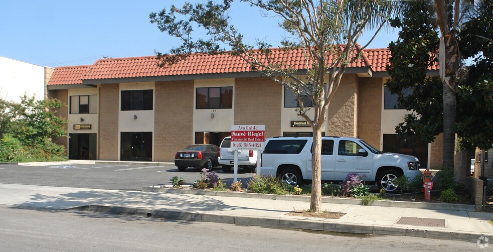 More Photos Of 135-139 La Porte St, Arcadia Warehouse For Lease