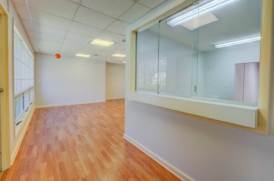 More Photos Of 4410 74th Ave, Hyattsville Medical For Lease