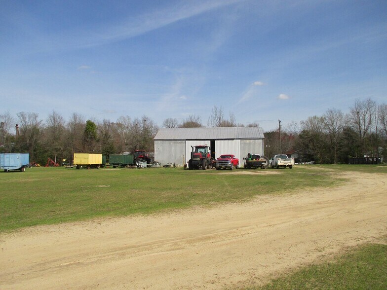 More Photos Of 3970 Camden Hwy hwy, Dalzell Land For Sale