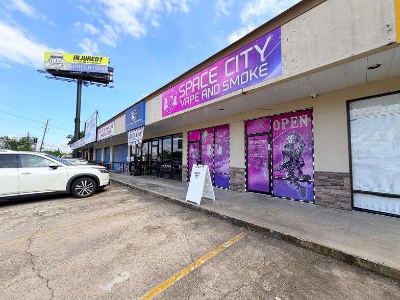 More Photos Of 1410 FM-1960 Bypass Rd E, Humble Unknown For Lease